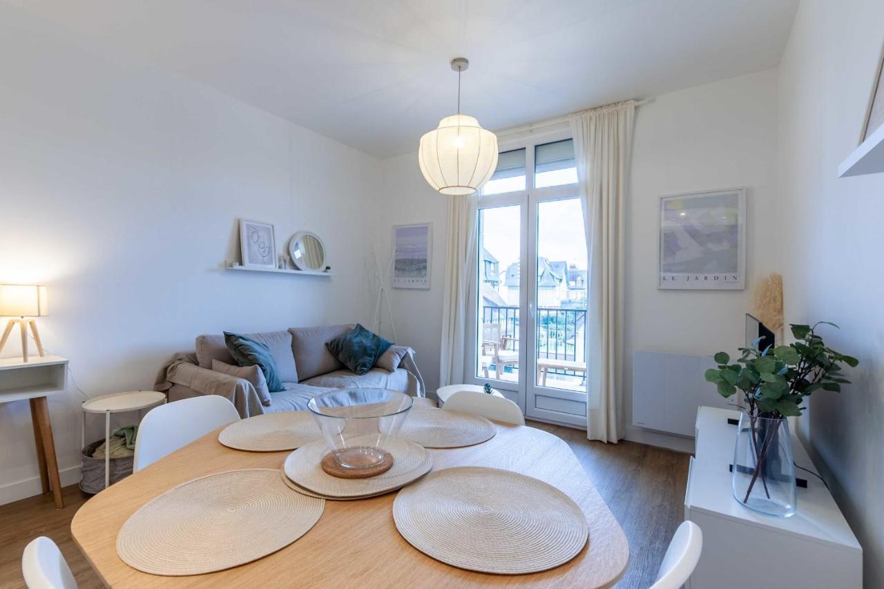 2-Bedroom Apartment With Balcony Near Hippodrome Deauville Exterior foto
